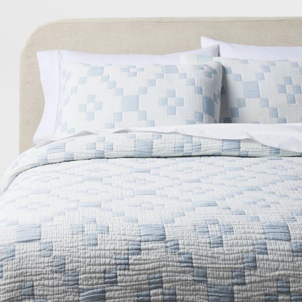 Threshold King 3pc Matelassé Quilt Set Patchwork Blue with Shams
